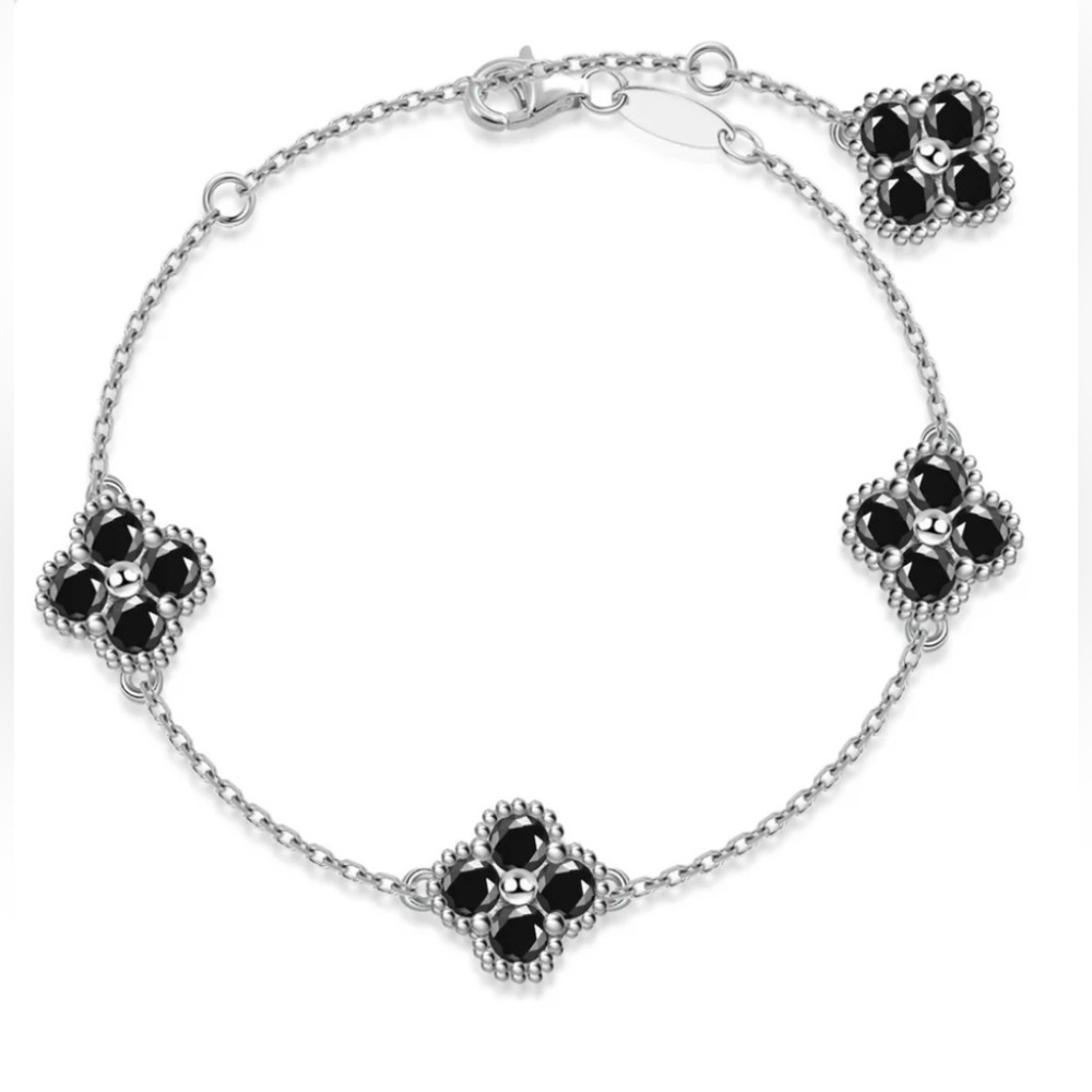 New Certificated Black Moissanite Clover Bracket